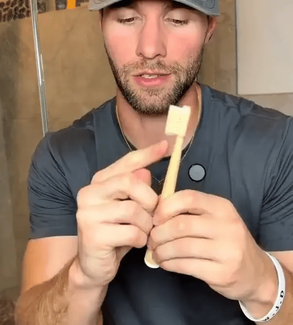 50% OFF TODAY  OralFresh™ - Bamboo Toothbrush