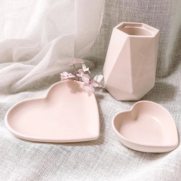 Concrete Heart Shape Silicone Molds - DIY Handmade Epoxy Resin Jewelry Storage Tray