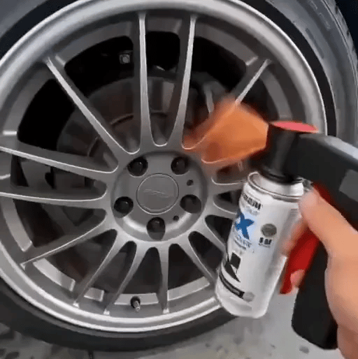 1 + 1 FREE TODAY  SprayGrip™ - Spray Paint Handle