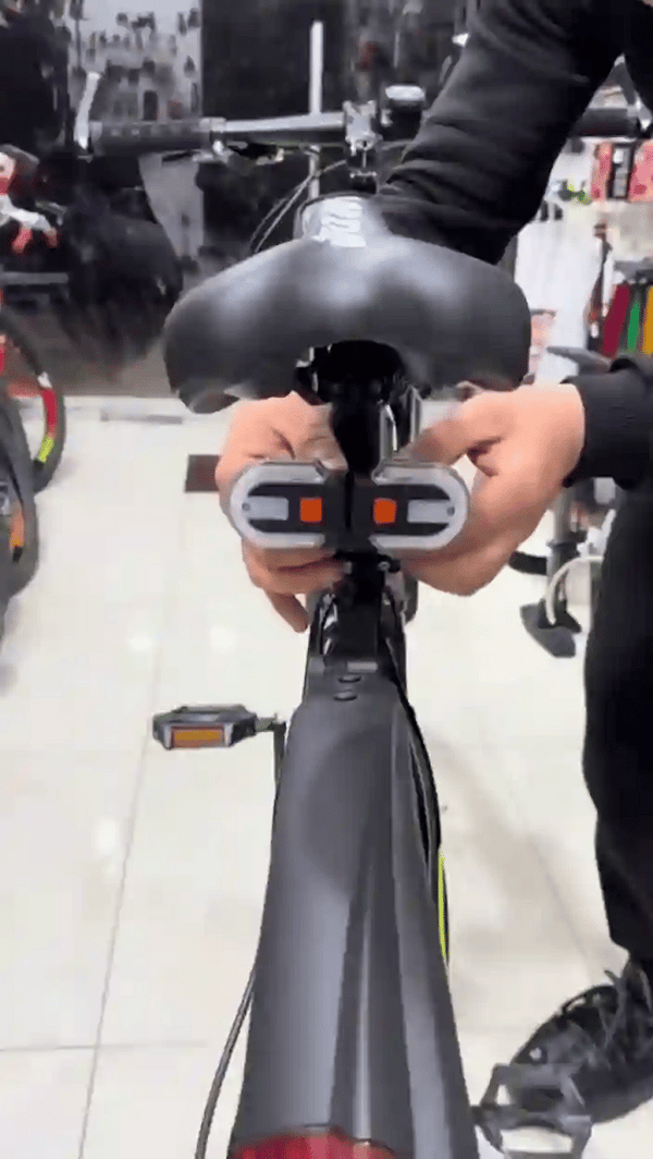 50% OFF TODAY  BlinkRide™ - Bicycle Turn Signal